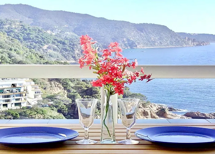 Appartement ⭑ Sea Views + Private Beach. What Else? ⭑