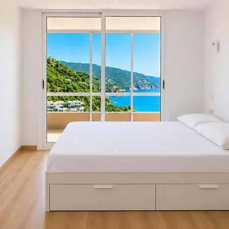 公寓 ⭑ Sea Views + Private Beach. What Else? ⭑ *