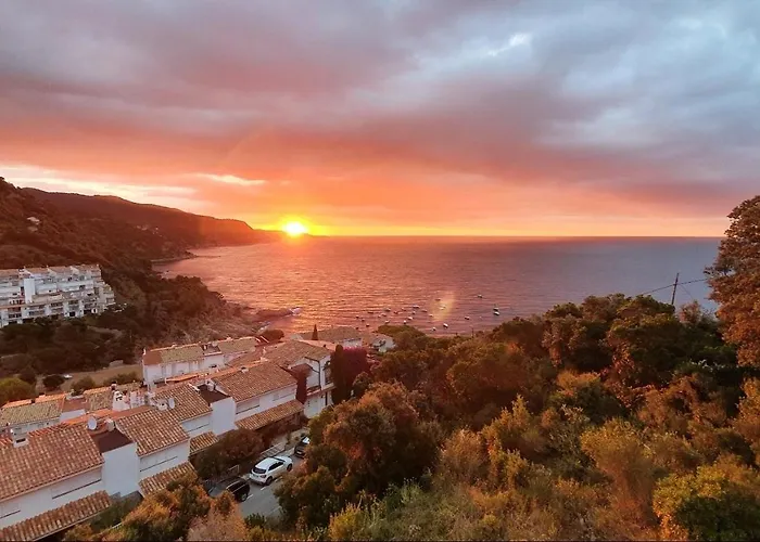 ⭑ Sea Views + Private Beach. What Else? ⭑ * Tossa de Mar